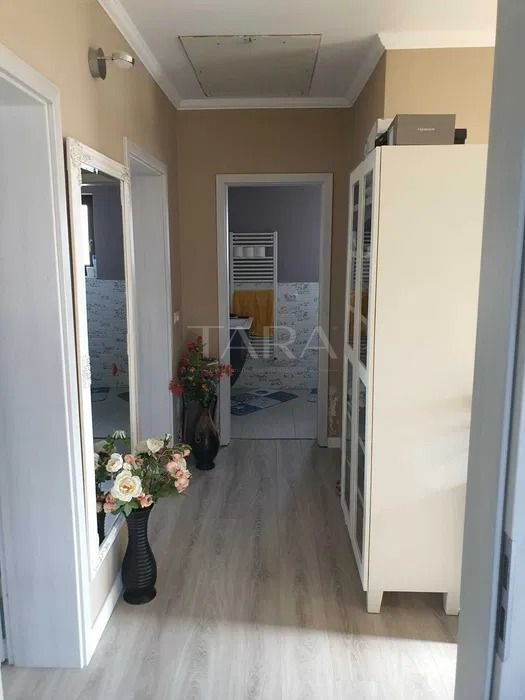 Casa de tip duplex cu 4 camere in Floresti - Poză 4