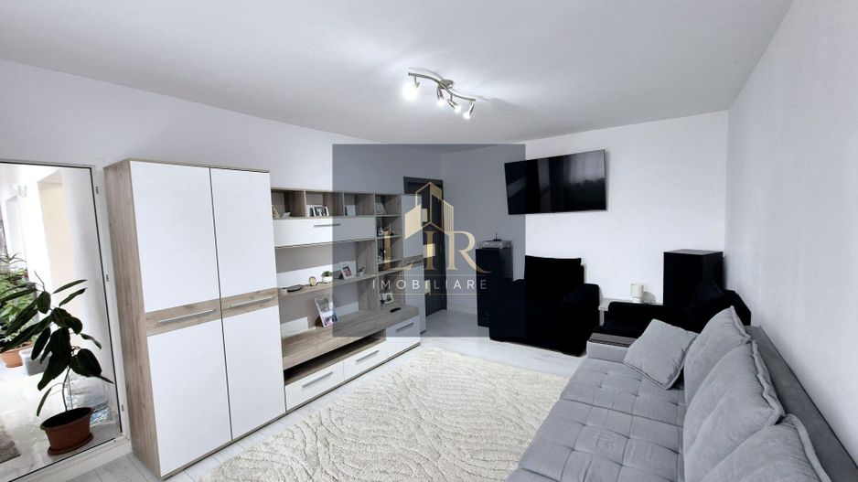 Apartament 3 camere de vânzare – CUG | 72 mp | Complet renovat 2023 - Poză 2