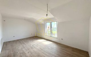 Duplex spațios cu 4 camere si debara |  Mosnita Noua | Sala de Sport - Poză 3