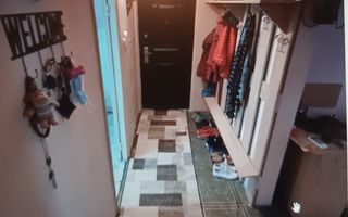 Ag EUROPA vinde apt. cu 3 camere la etajul 4 in Micro 16. - Poză 2