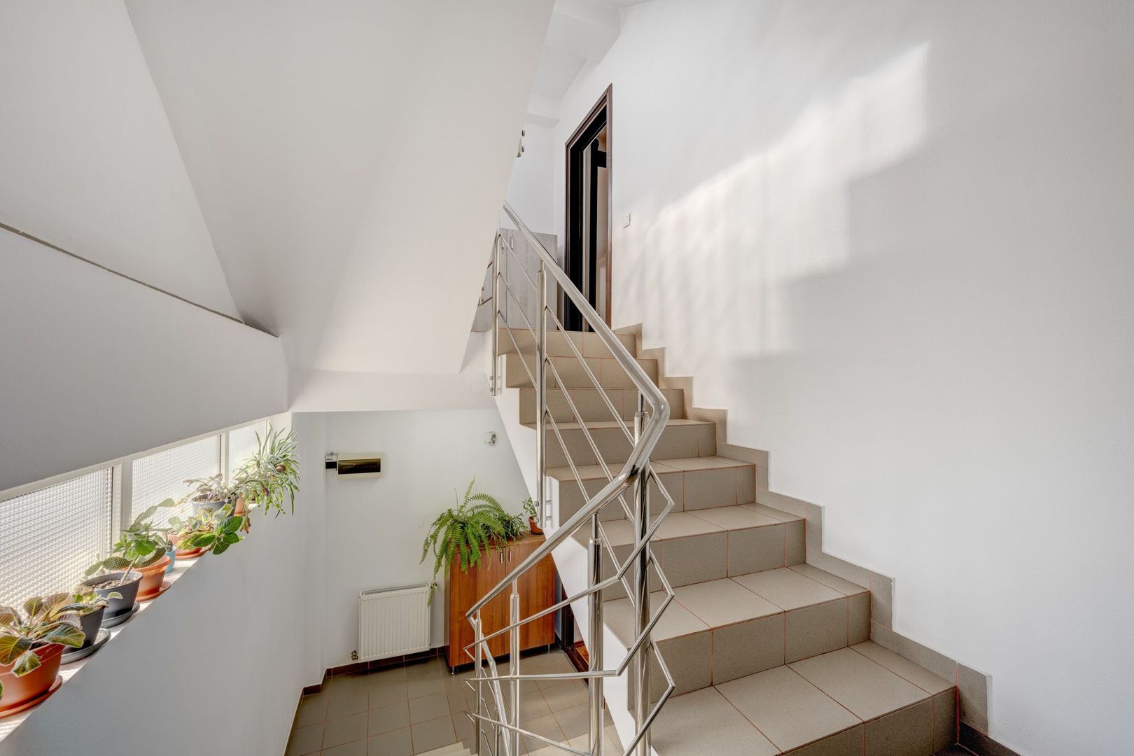 SI CASA SI AFACERE totul sub același acoperiș in Sector 5/Sălaj - LIDL - Poză 25