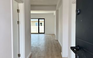 Casa 4 camere pe parter-Tunari | Teren 400 mp - Poză 14