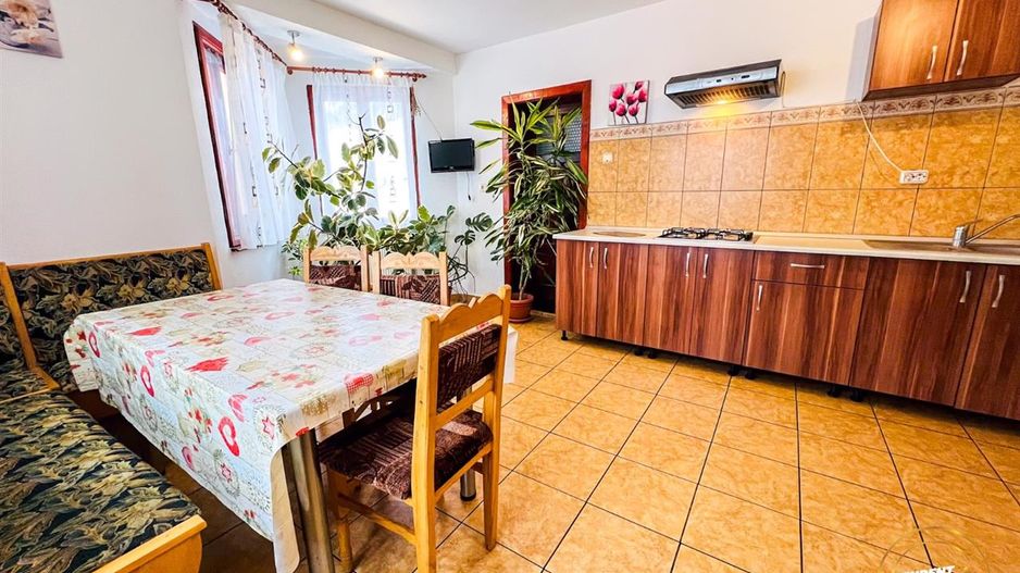 In regiune pitoreasca, cu view montan, Moeciu de Jos, Bran, Brasov - Poză 24