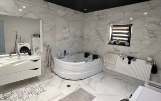 Casă modernă tip duplex, ideală pentru 2 familii – in loc. Strei - Poză 14