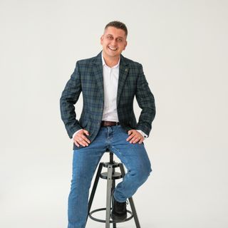 Sebastian Urzică - Anița - New House In Town