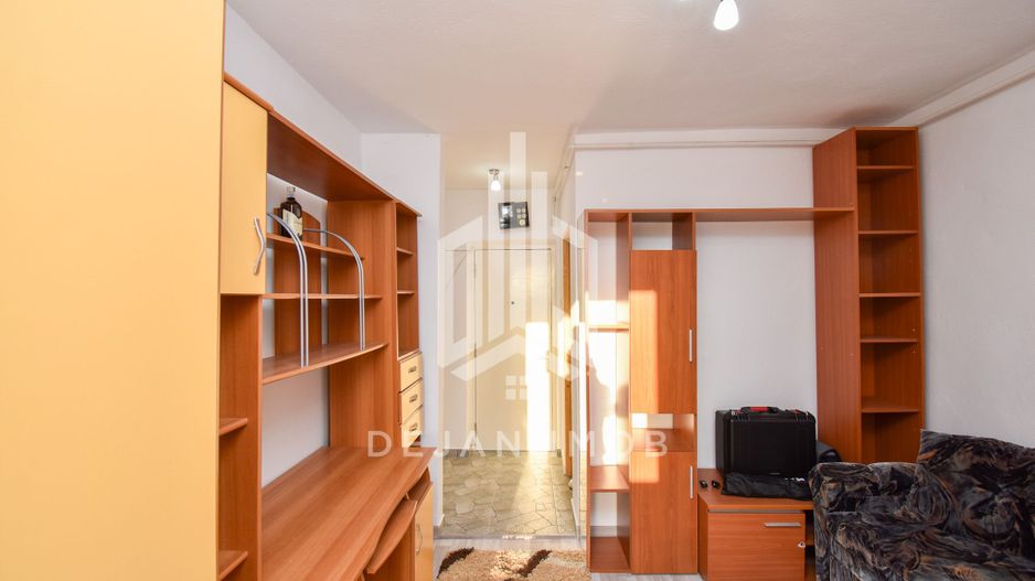 Apartament de vânzare în Sud-Vest, Targu Secuiesc - Poză 1