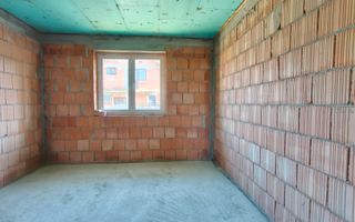 Casă individuală I 120mpu I 5 camere I Curte 300mp I Cristian - Poză 10