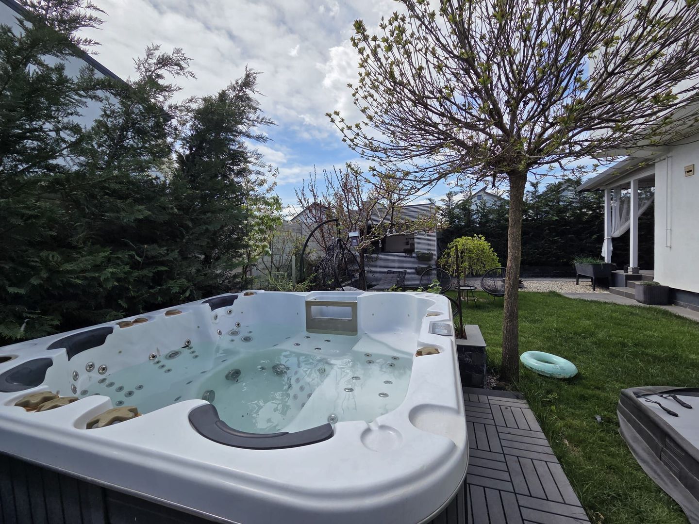 Casă modernă de vânzare în Tunari – Jacuzzi | Foisor | Panouri fotovoltaice - Poză 9