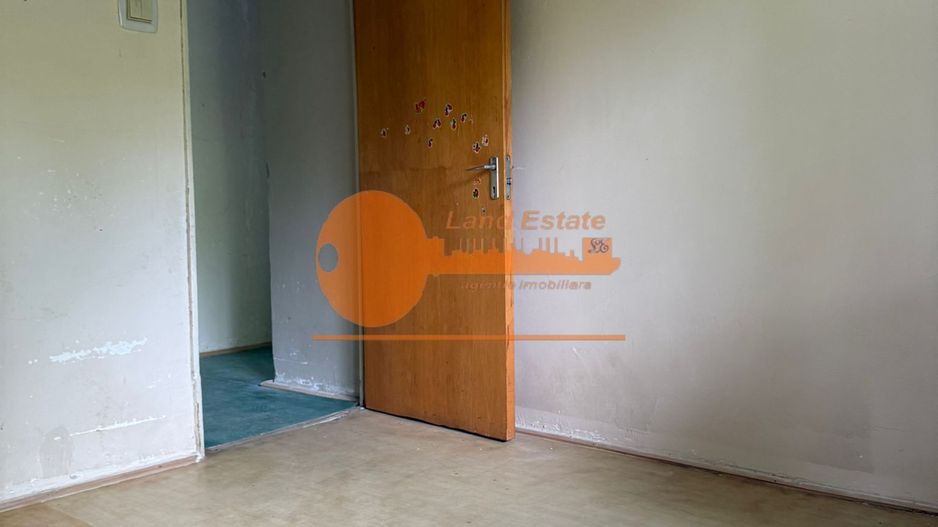 Apartament 4 camere decomandat – Rahova, Șos. Sălaj – Etaj 1 / 4 - Poză 8