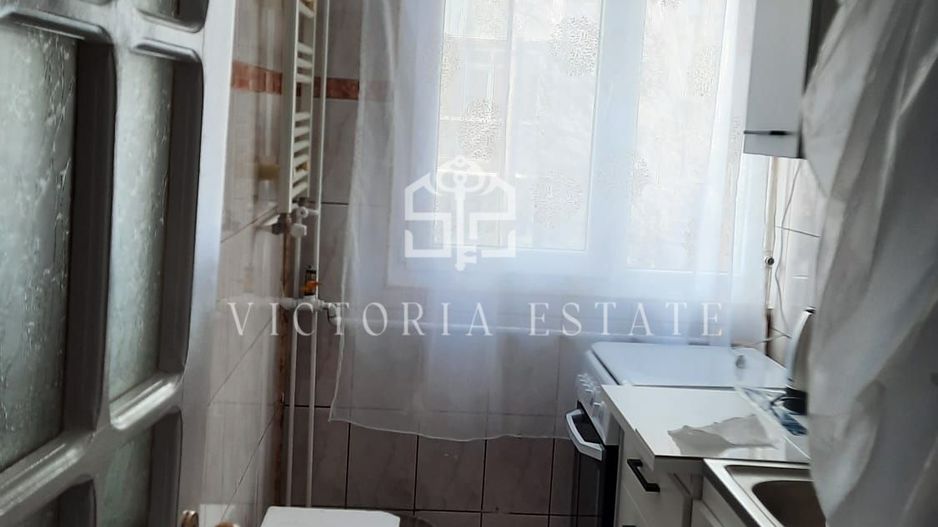 Apartament 2 camere,etaj 2,vest.disponibil - Poză 4