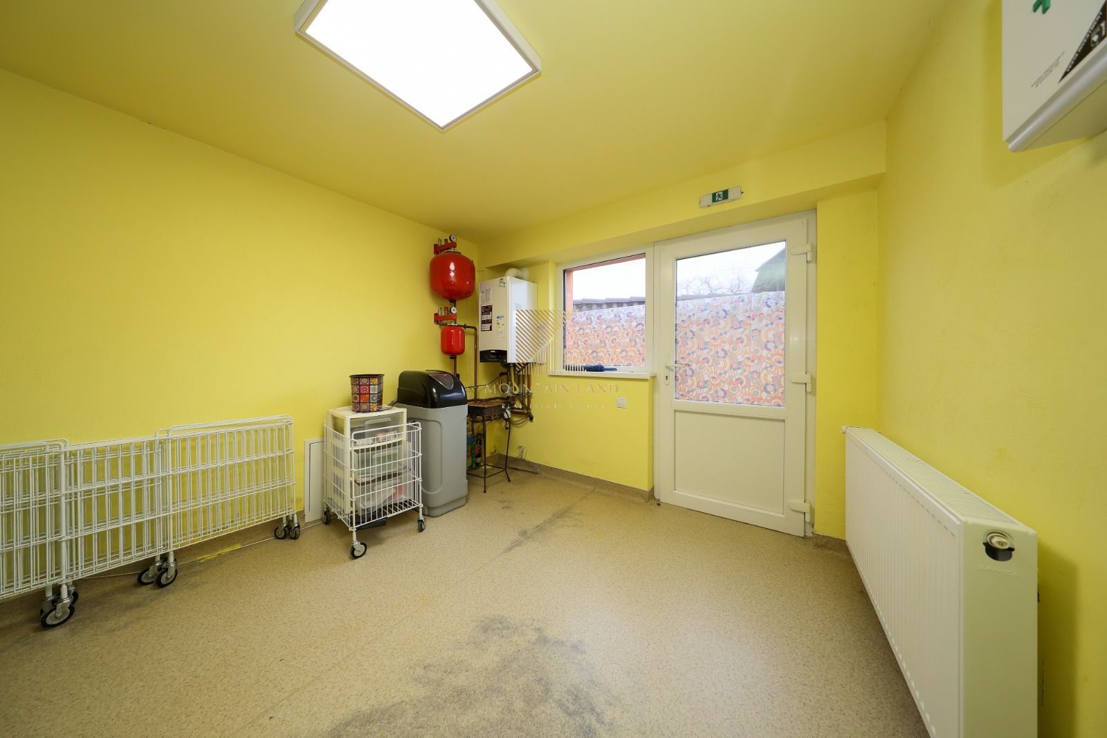 Proprietate mixtă cu spațiu comercial și locuință, Cristian - Poză 5