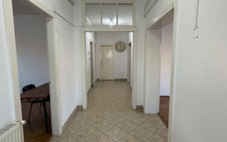 Casa individuala cu curte disponibila pentru vanzare, situata in zona centrala - Poză 13