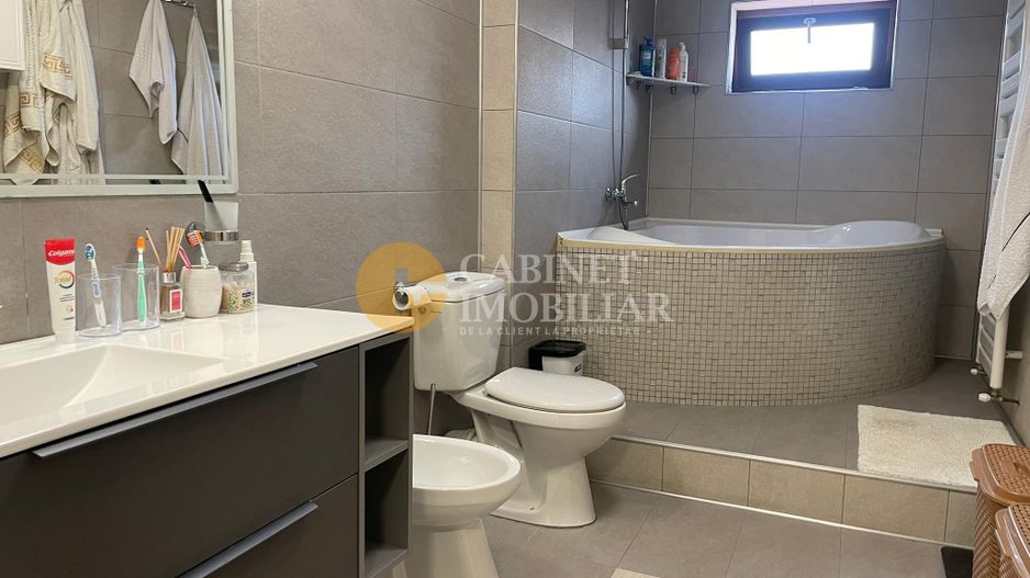 Apartament 3 Camere   - 130 MP -Bloc 2015 Nicolina- Cug - Poză 15