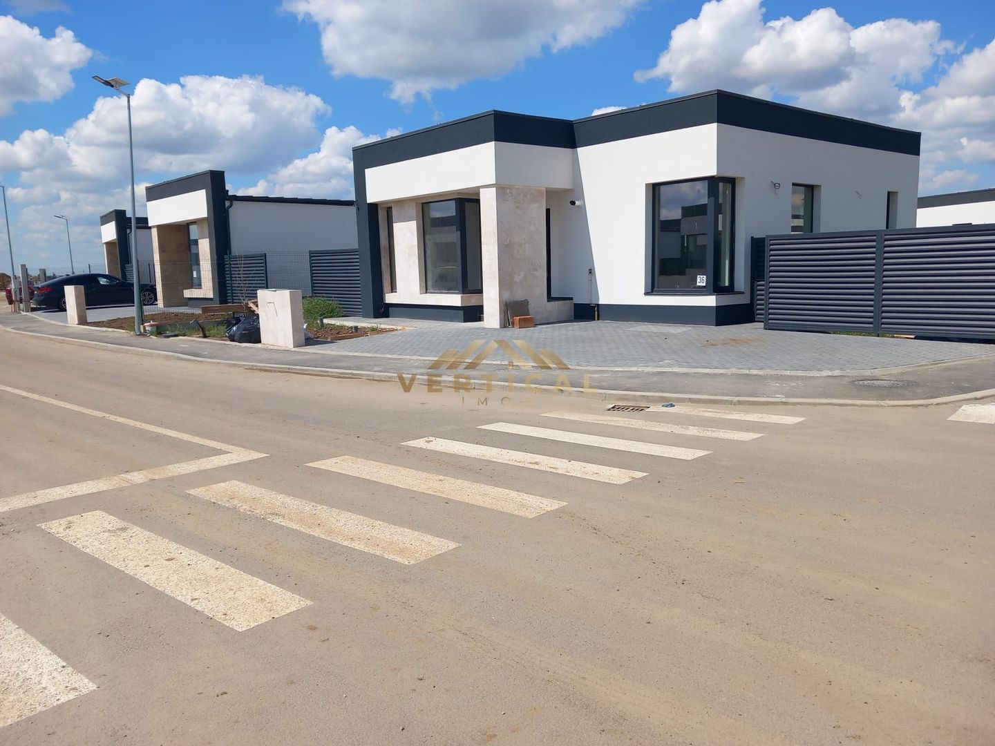 Vila moderna 3 camere curte proprie zona Berceni / Vidra Ilfov - Poză 2