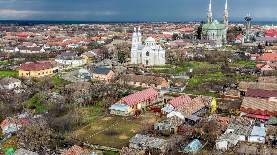 Casă în Vinga – restaurată Integral 2025 | 3 camere | teren generos - Poză 5