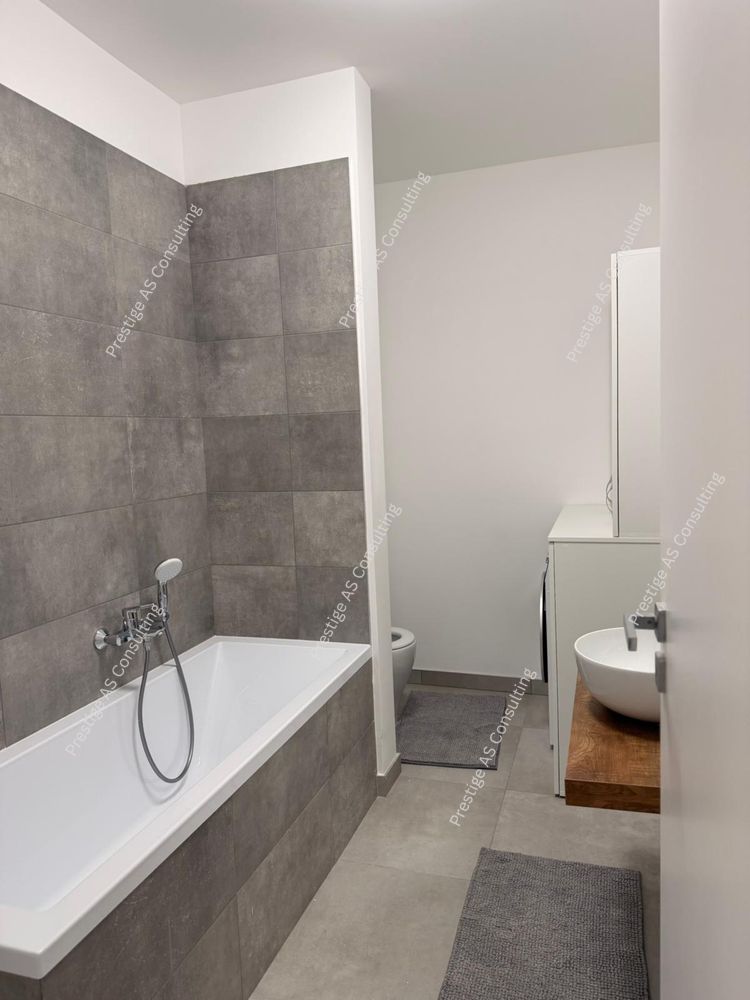 Apartament 2 camere | Ateneo Torontalului | Parcare Inclusa - Poză 3
