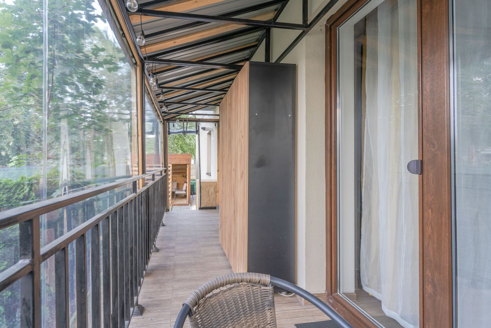 2 camere decomandat mobilat utilat cu gradina - Poză 11