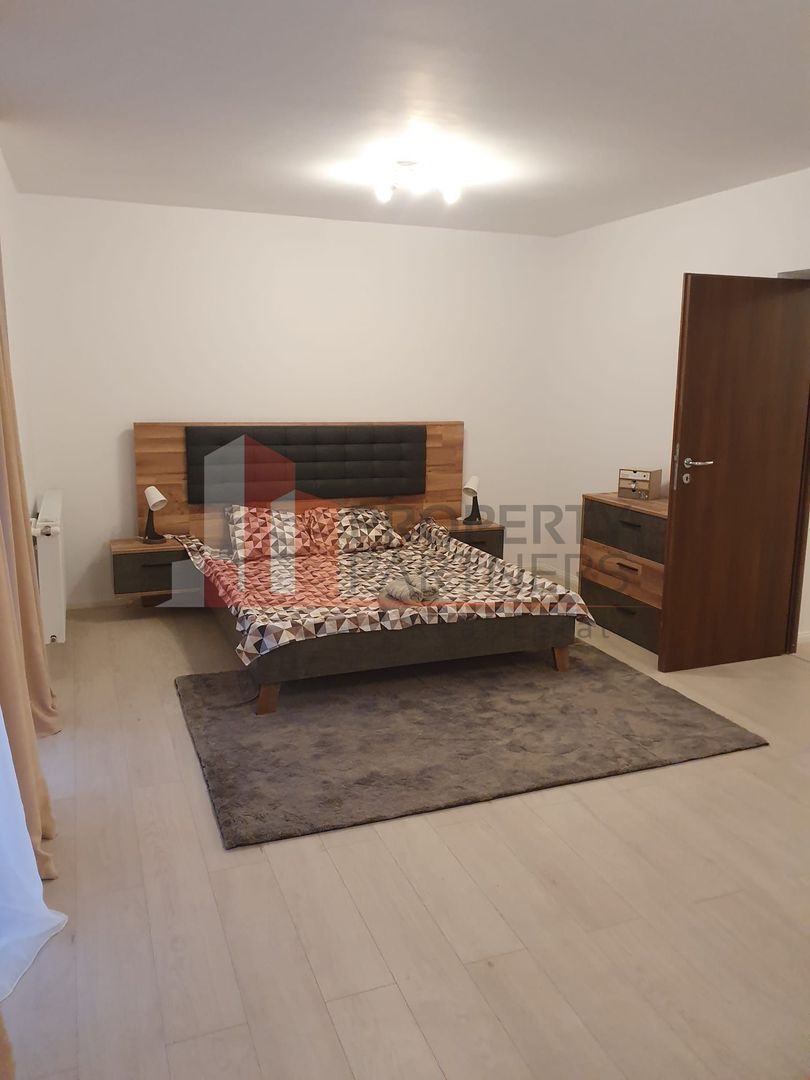 Proprietate pe marginea lacului, vila impresionanta. - Poză 35