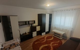 Apartament 2 camere decomandat, insorit, centrala proprie – Tractorul - Poză 1