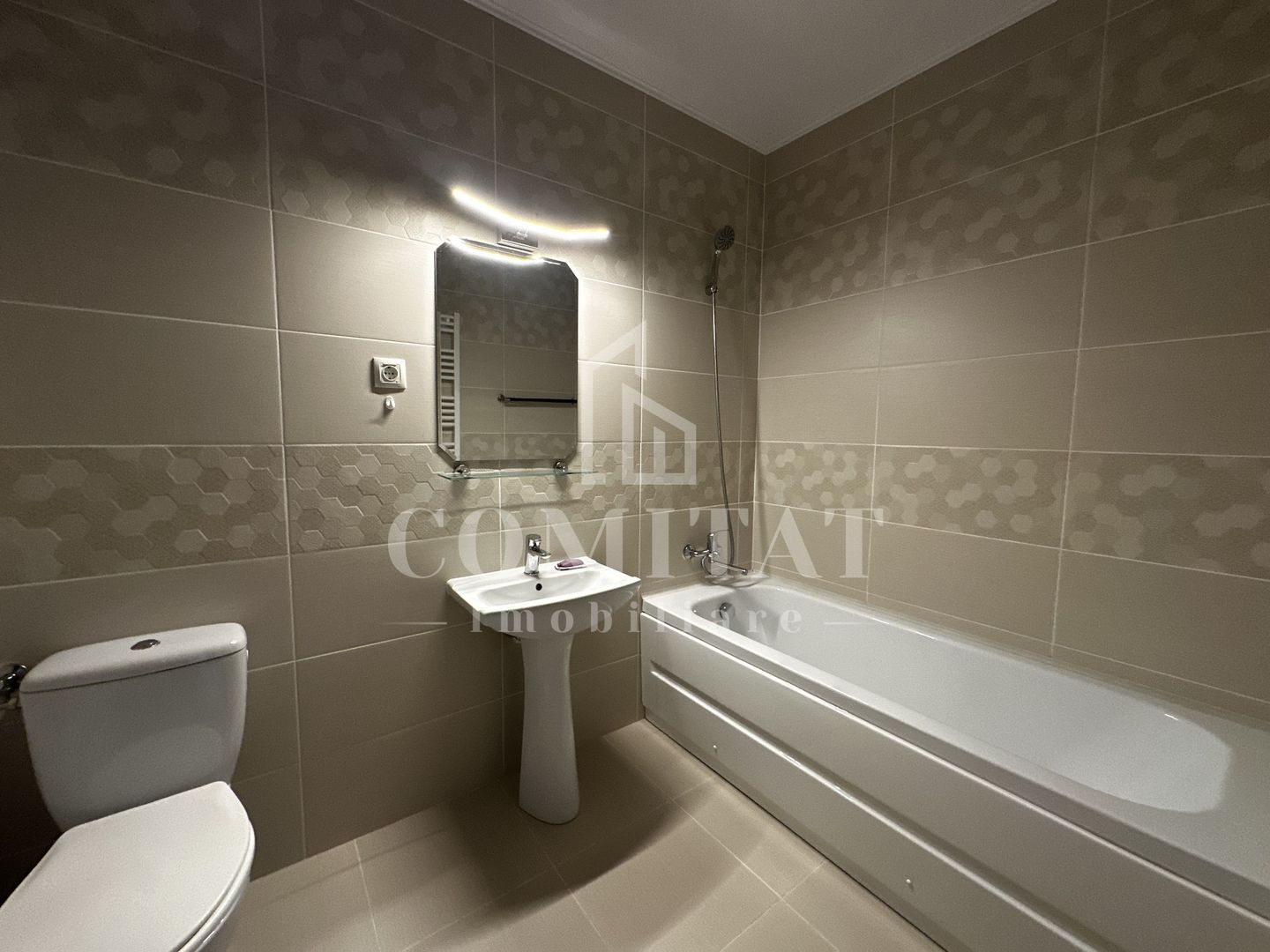 Apartament 2 camere | Loc de parcare | Zona Eroilor-Floresti - Poză 6