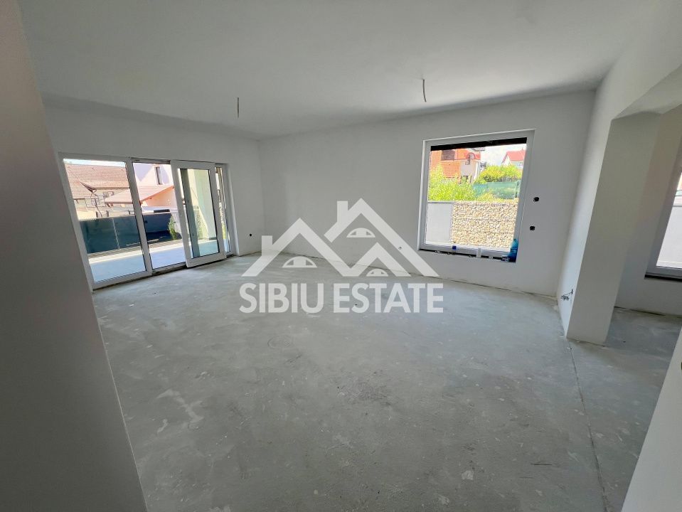 Casă Individuală cu garaj dublu de Vânzare în Șelimbăr, zona Lidl - Poză 9