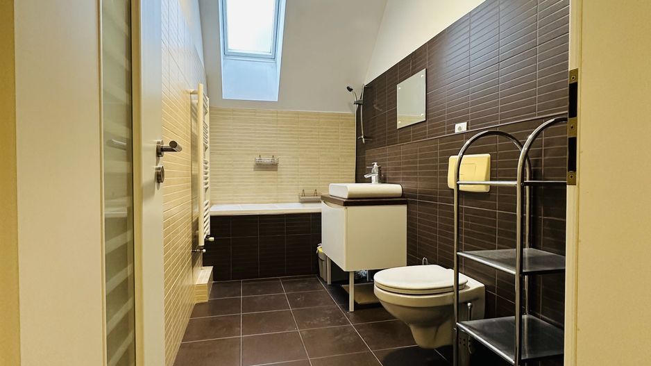 Apartament 3 camere, dispus 2 niveluri - 143 mp | Parcare privata - Poză 19