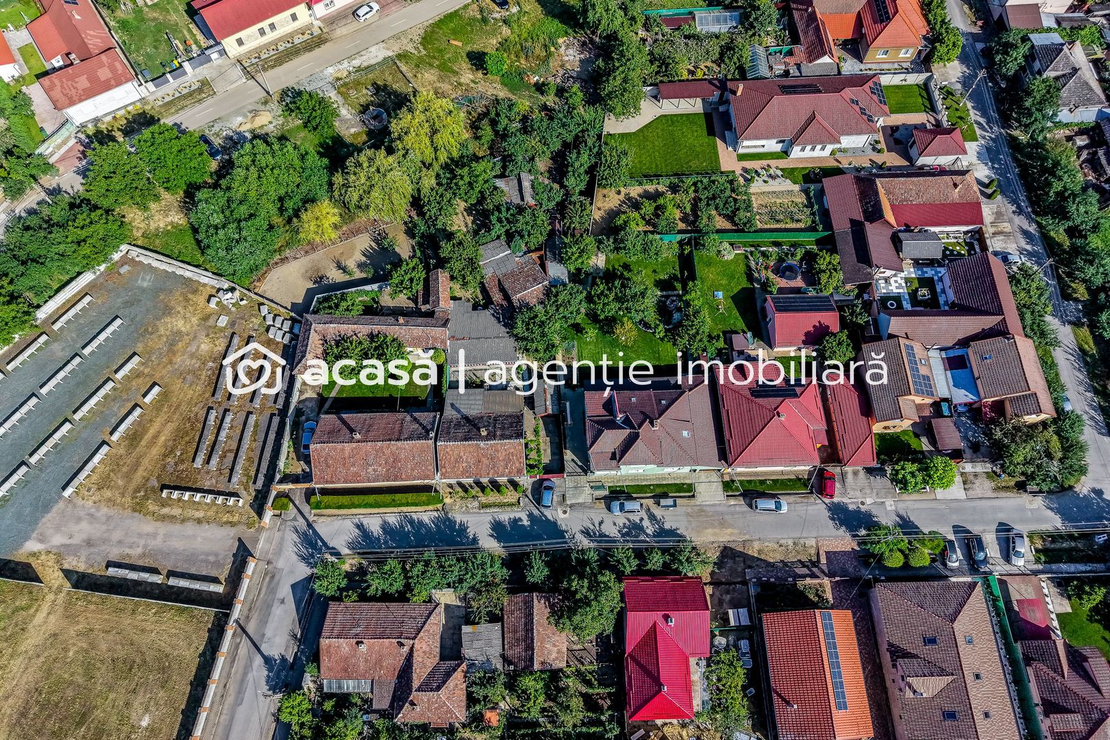 Casa 3 camere, bucatarie si baie, in zona centrala din Chisineu-Cris - Poză 2