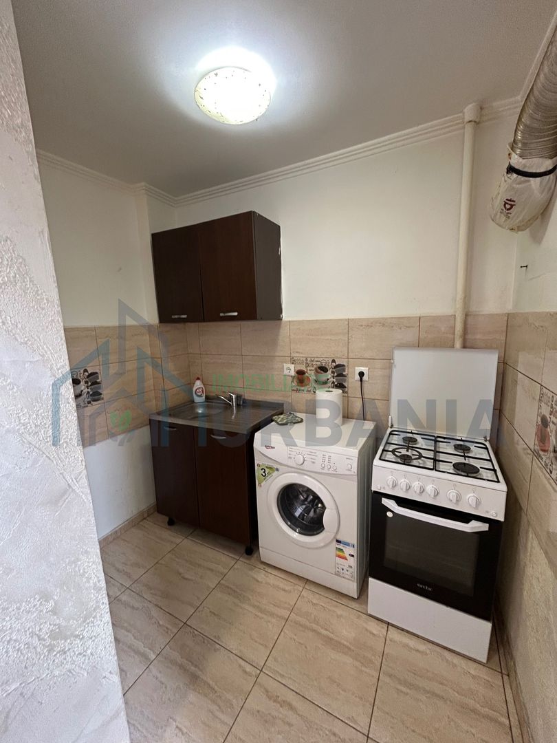 Apartament cu o cameră de închiriat, Tătărași, lângă stația de transport în comun Flux - Poză 2