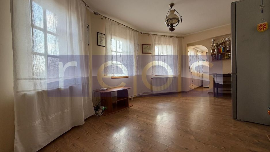 VANZARE CASA PARTER | CENTRALA PROPRIE | ZONA DRAGODANA - Poză 3