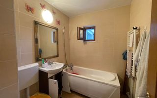 De vanzare apartament (se accepta si schimb cu casa) - Poză 7