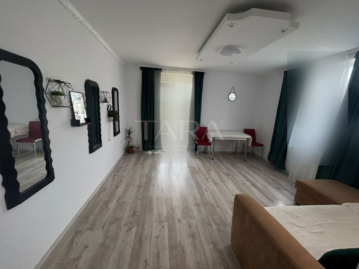 Apartament cu 2 camere, 2 balcoane și parcare, zona Muzeul Apei. - Poză 1