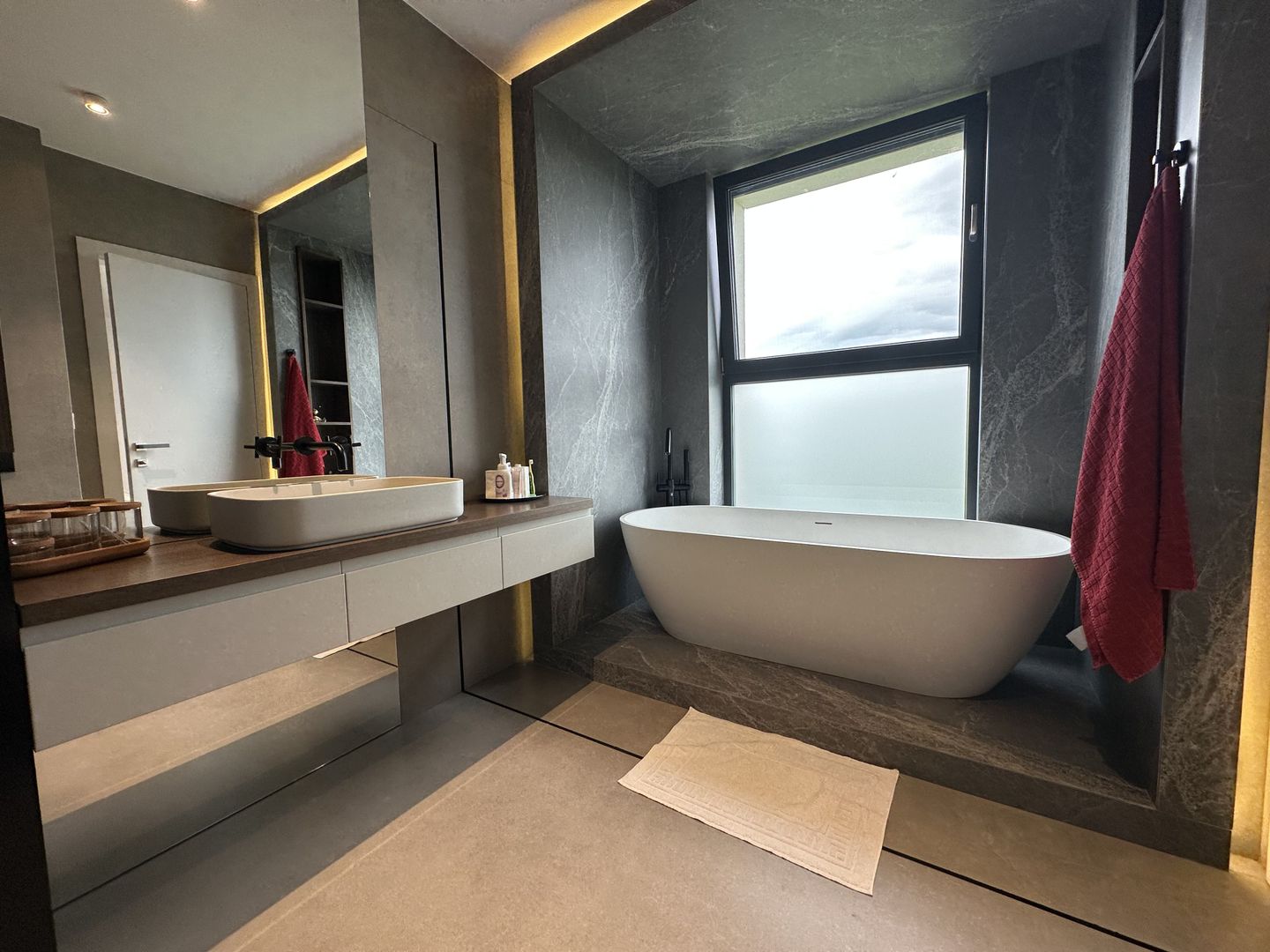 PROIECT  DEOSEBIT  IN  DUMBRAVITA - Poză 33