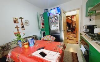 Apartament 4 camere cu scara interioara in Cetate - Poză 3