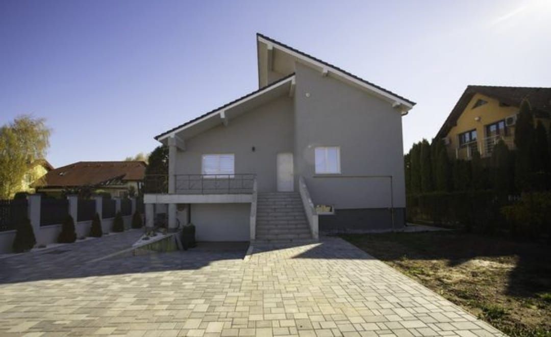 VILA IN SANTANDREI - Poză 2