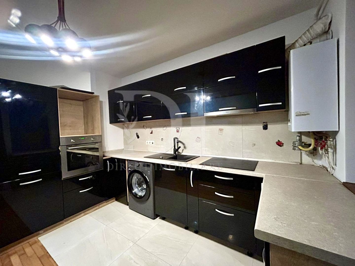 Apartament cu 3 camere / etaj intermediar / Zona Parcul Poligonului - Poză 1