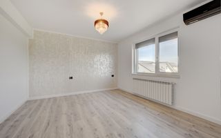 CASA TIPLA, Racordata la toate Utilitățile ! Domnești ! - Poză 11