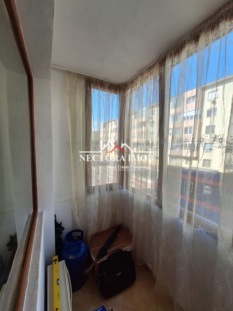 NECTORA IMOB-Apartament 2 camere, Blvd. Decebal, Etaj 1,Mobilat/Utilat - Poză 10