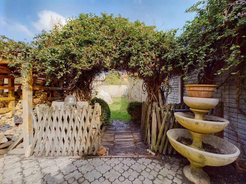 Casă generoasă în Grădiște - Poză 17