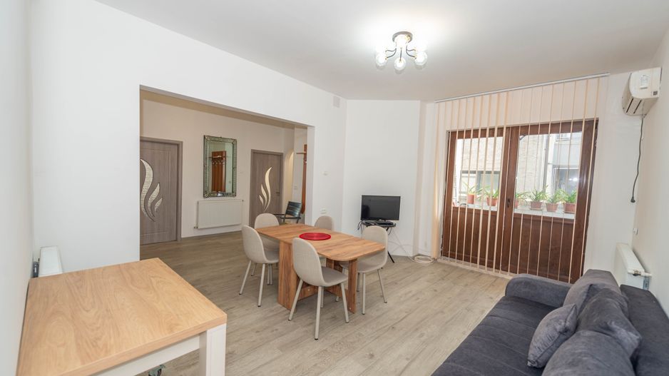 Apartament trei camere in vila,  de inchiriat, 109 mp, zona Dorobanti - Poză 1
