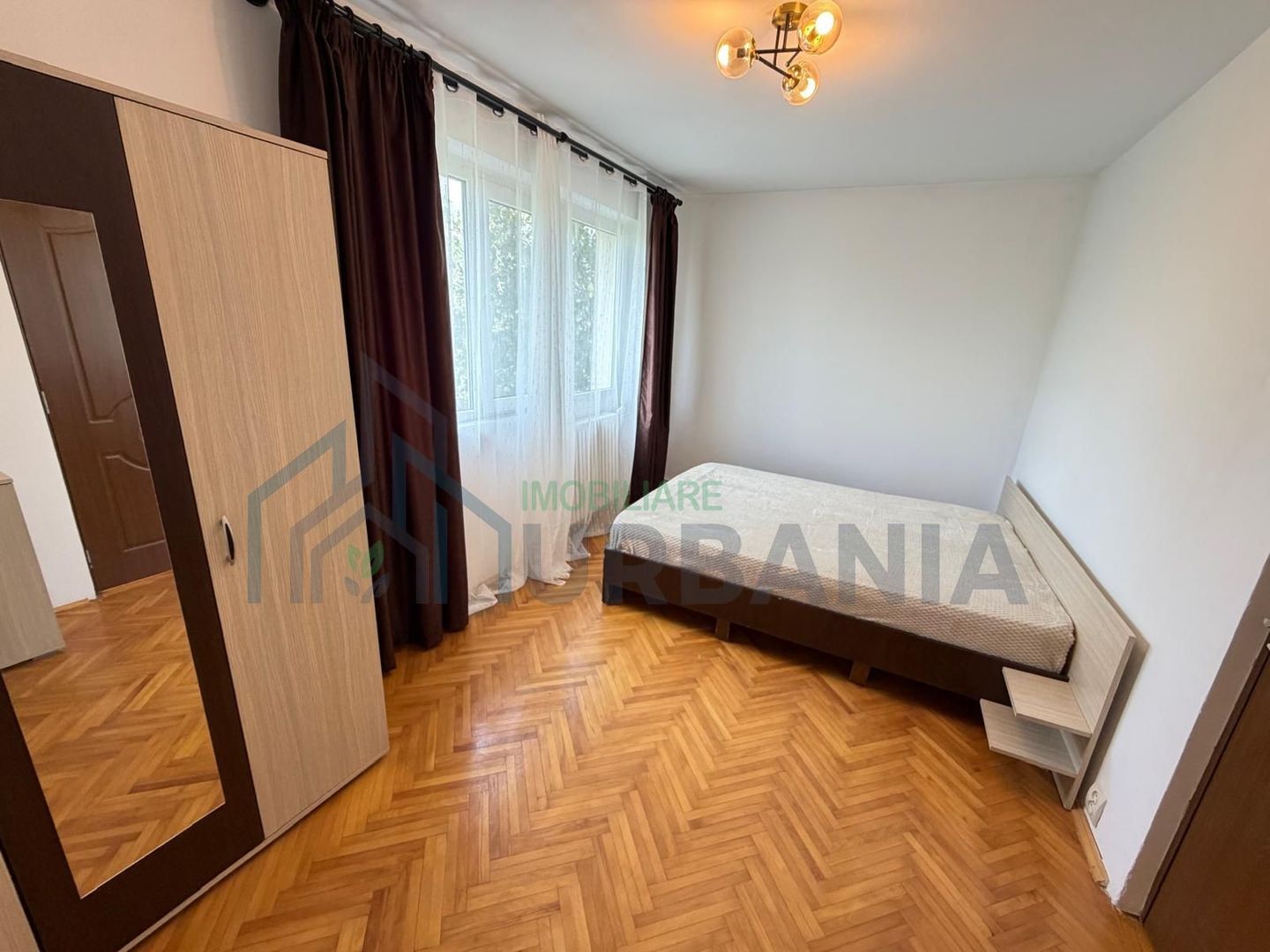 Apartament 3 camere, mobilat, etaj 3/4, fara risc seismic, Podu Ros, Iasi - Poză 3