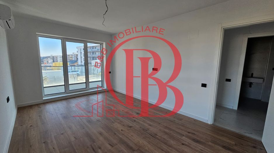 4 camere finalizat Complex Premium-piscina - pista alergare in incinta - Poză 22