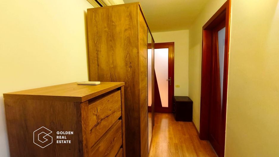 Apartament la etajul 1, super spatios, 2 balcoane, zona Uta - Poză 8