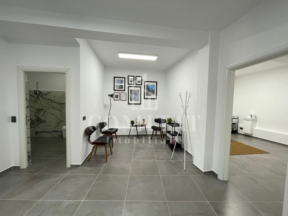 Clădire cu parcări ultracentral Cluj ideală clinică sau sediu - Poză 8