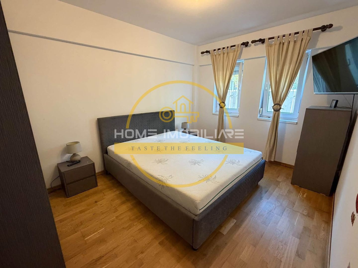 Apartament cu 2 camere/ 57mp/ Loc de parcare+curte privata/ zona Tatarasi - Poză 1