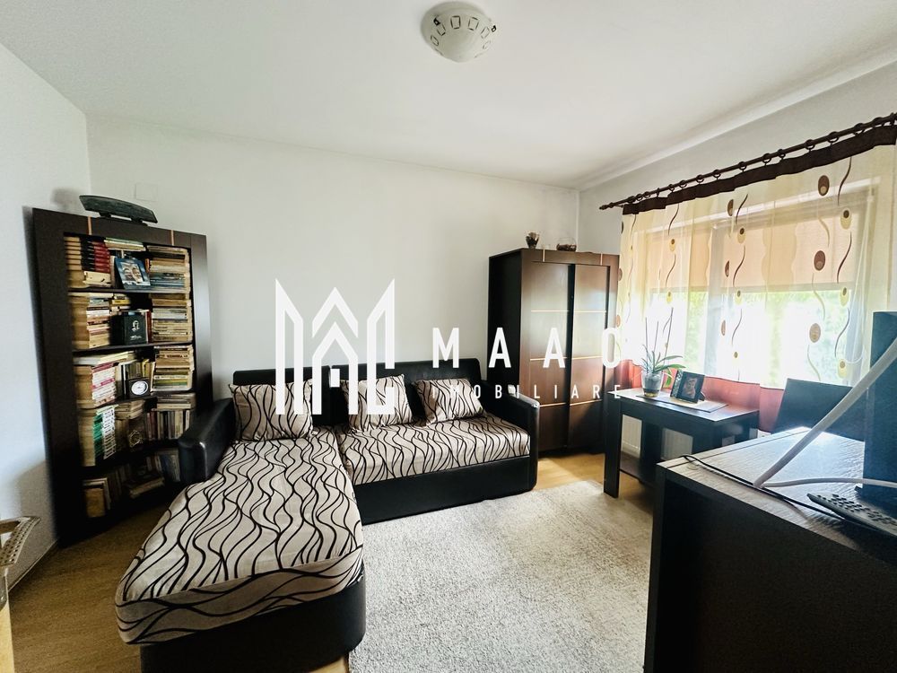 Casa moderna Vladesti | Zona Exclusivista | Curte interioara | - Poză 3