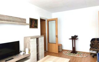 închiriez apartament 2 camere - Poză 5