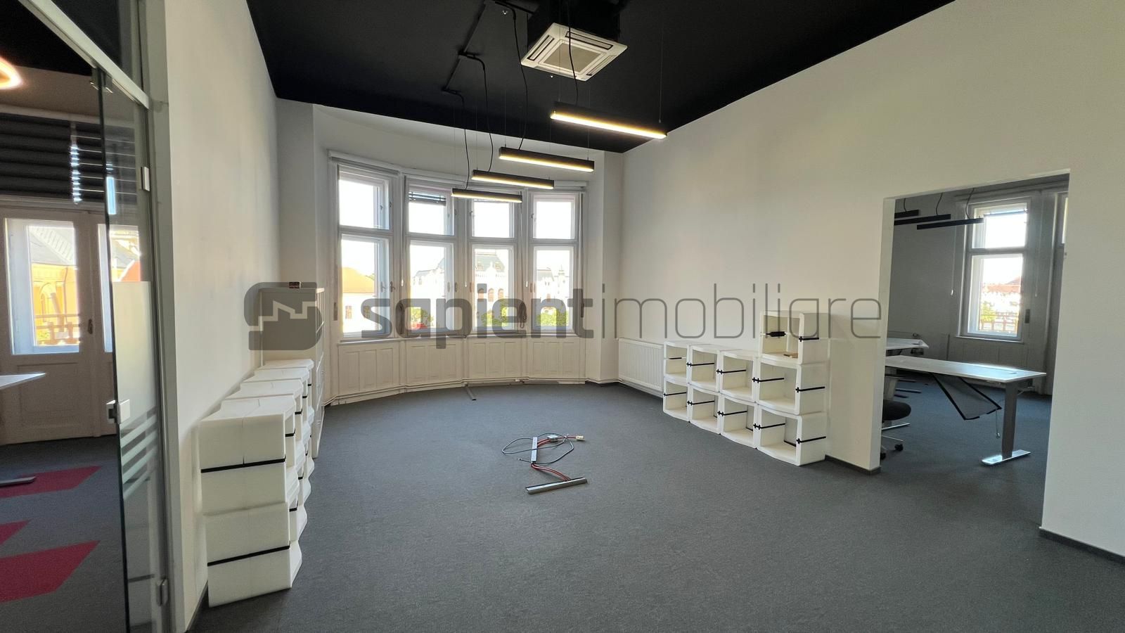 Sapient | Spatiu de birouri ultracentral _ Piața Unirii, Oradea - Poză 2
