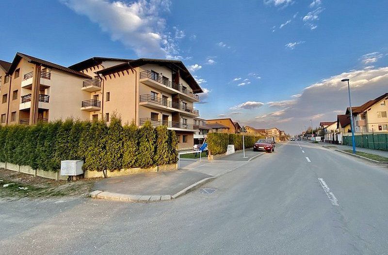 Apartament de inchiriat, zona linistita in cartierul Tractorul. - Poză 32