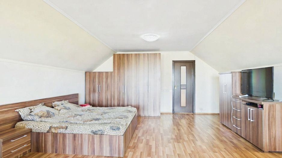 Casă în Leș, 170 mp, teren 961 mp - Poză 8