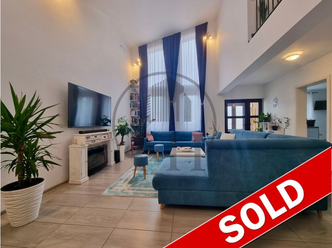 SOLD/ VANDUT- Casa / Vila de vanzare Valu lui Traian - Poză 1